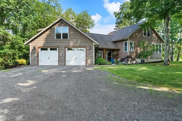 9424 Pendergast Road, Phoenix, NY 13135