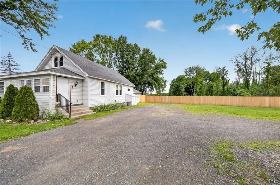 1245 Kingdom Road, Baldwinsville, NY 13027 - #2