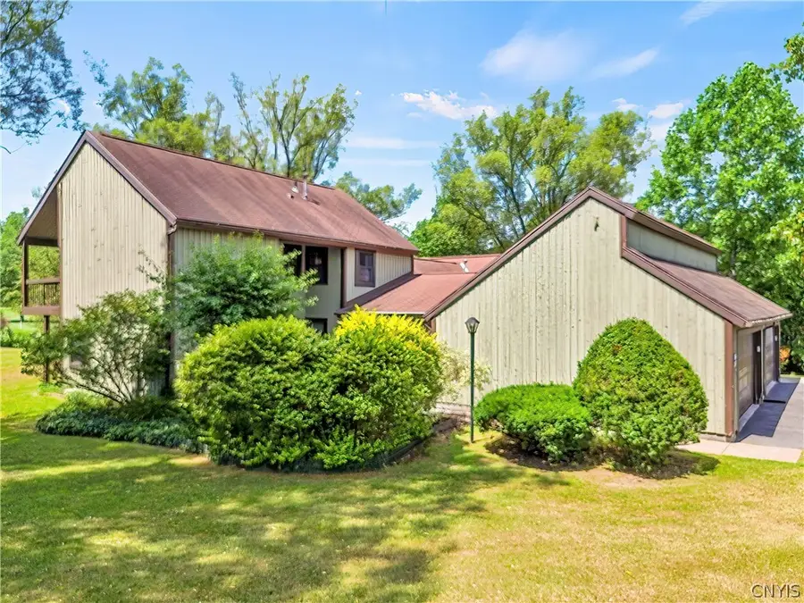 598 Village Boulevard N, Baldwinsville, NY 13027 - #2