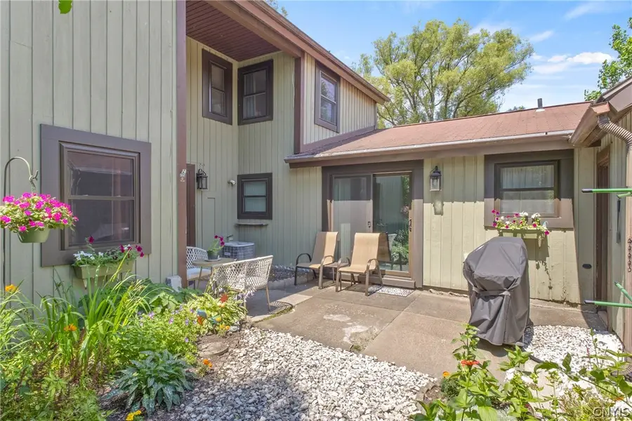 598 Village Boulevard N, Baldwinsville, NY 13027 - #3