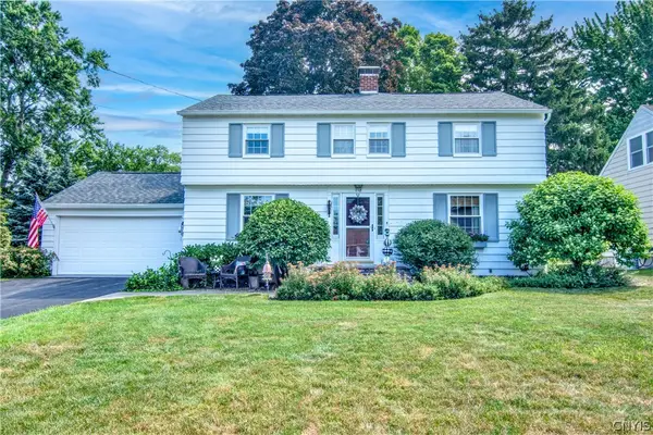 118 Iroquois Lane, Liverpool, NY 13088