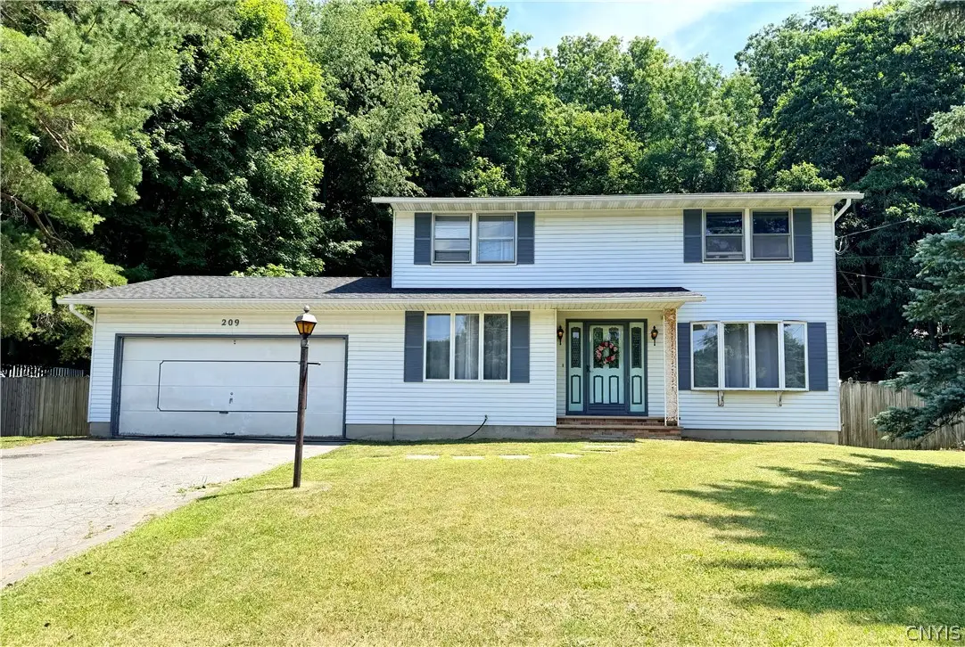 209 Merriwether Drive, Syracuse, NY 13219 - #1