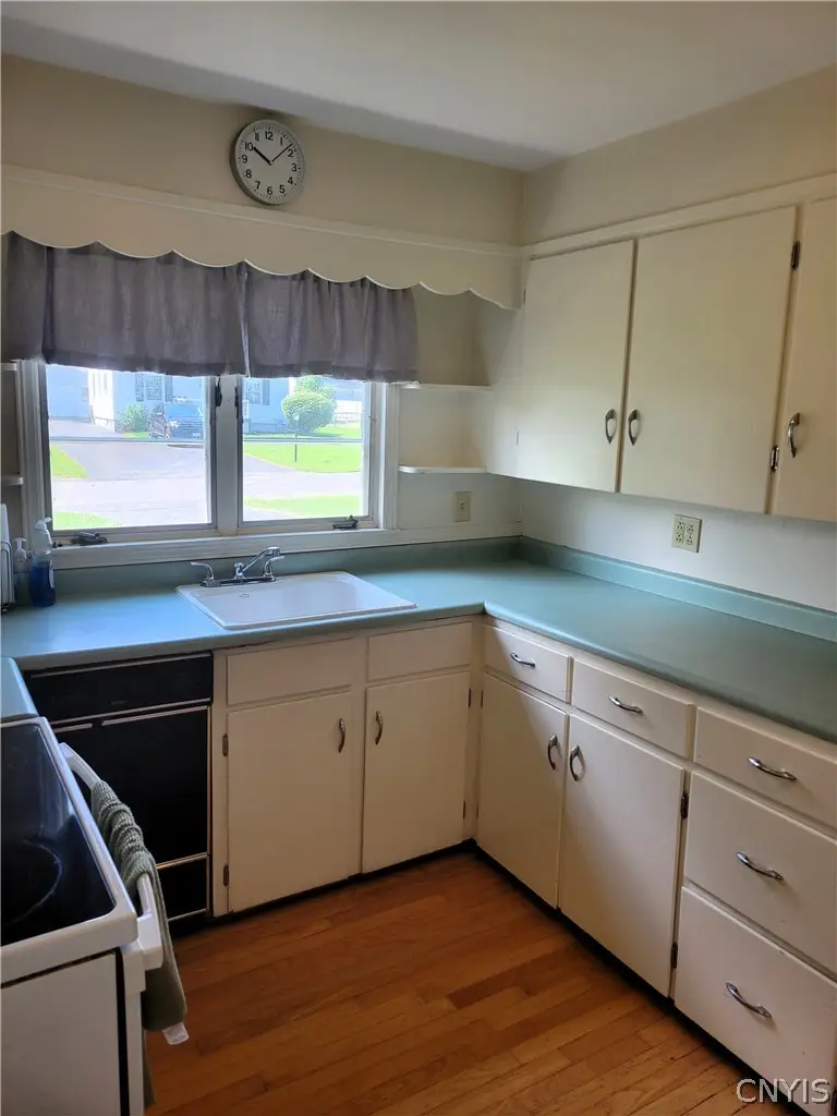 9 Melrose Parkway, Auburn, NY 13021 - #3