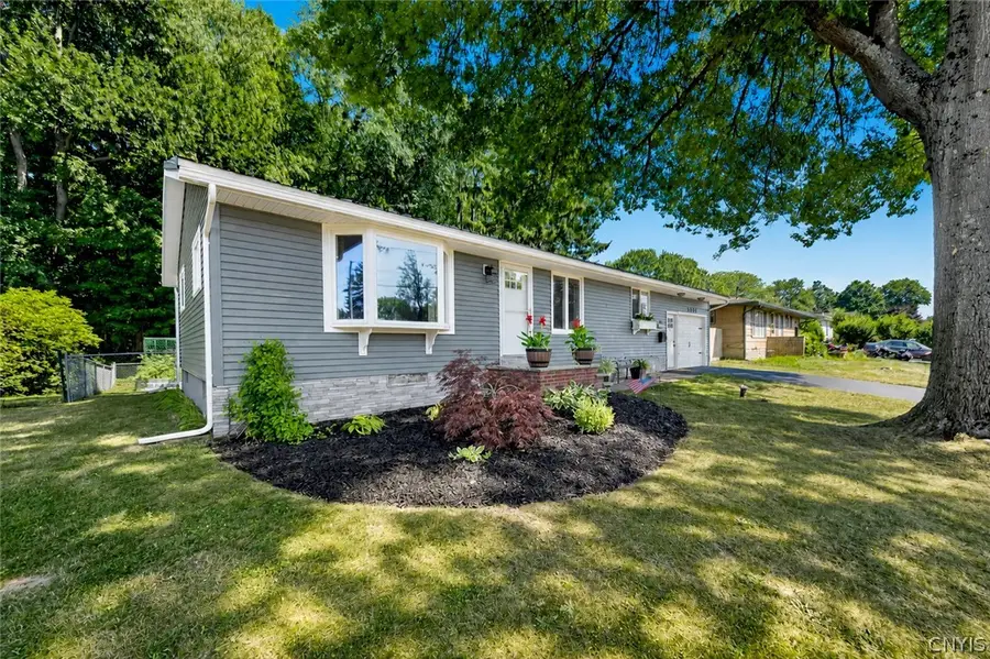 7422 Rosewood Cir, Syracuse, NY 13212 - #2