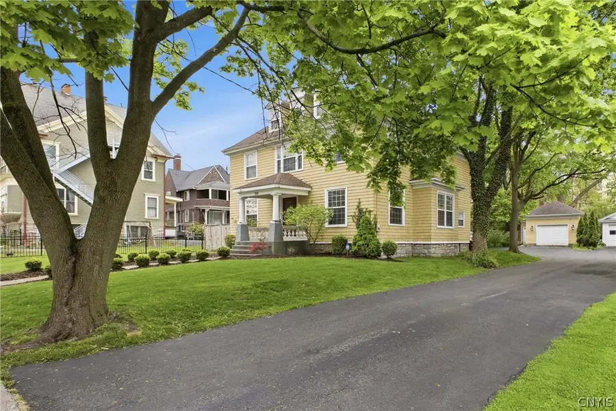 216 Highland Avenue, Syracuse, NY 13203 - #3