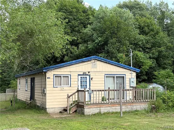 1588 County Route 8, Fulton, NY 13069