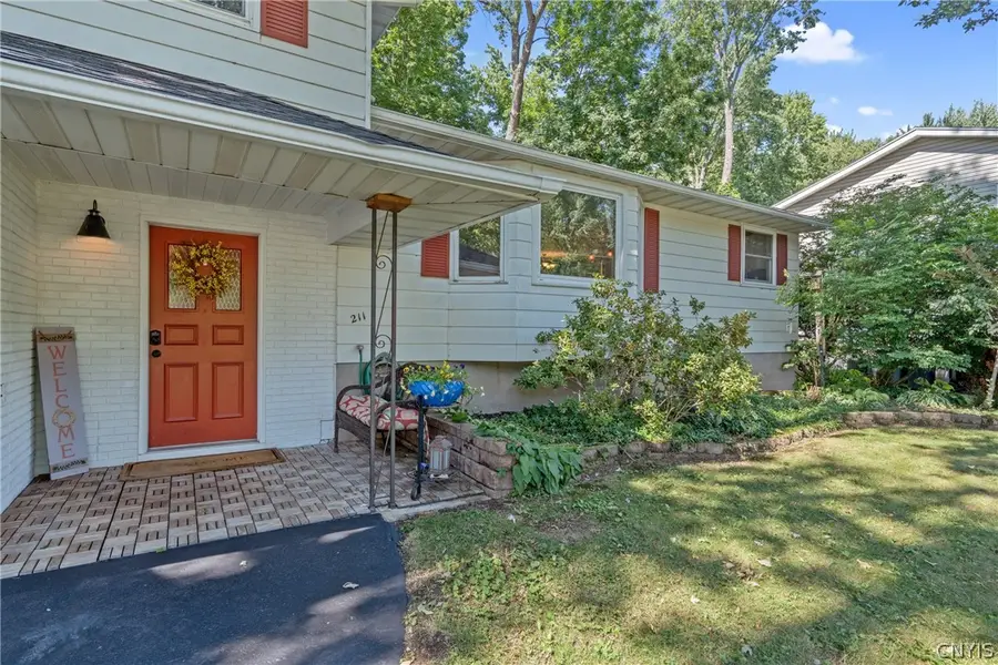 211 Donlin Drive, Liverpool, NY 13088 - #3
