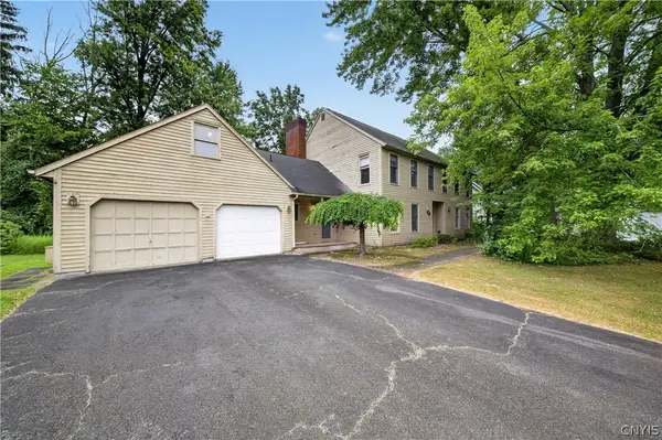 112 Greeley Circle, Liverpool, NY 13090