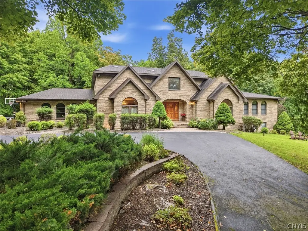 6909 Shalimar Way, Fayetteville, NY 13066 - #1