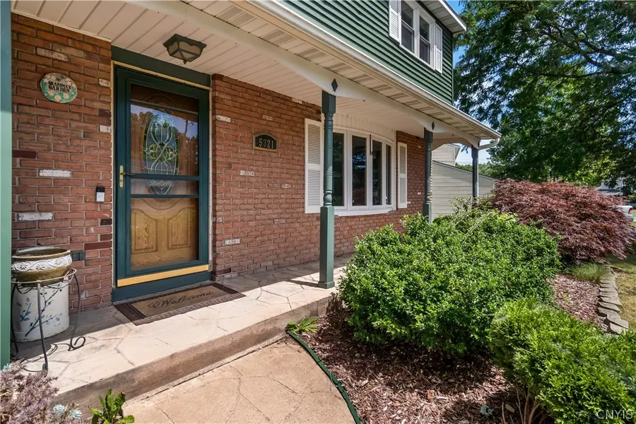 5321 Amalfi Drive, Clay, NY 13041 - #2