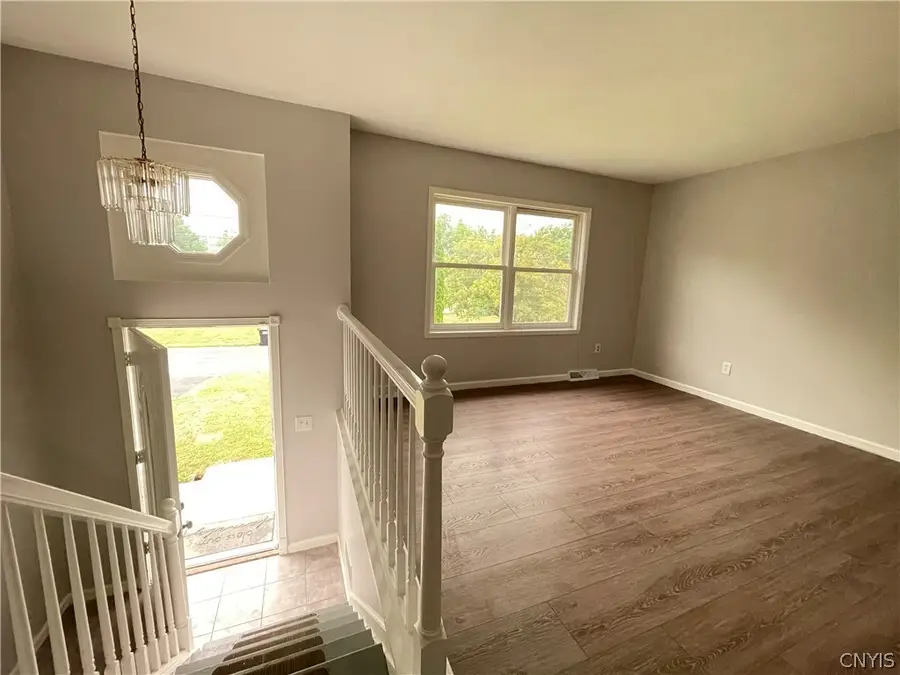 820 Northway Street, Syracuse, NY 13224 - #3