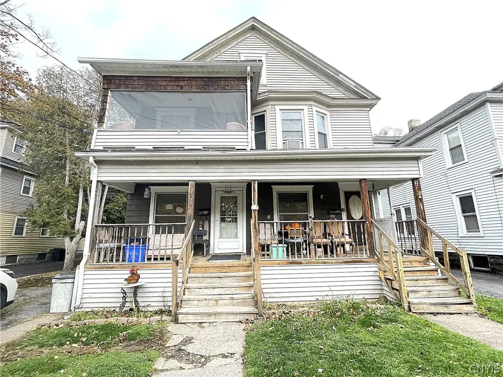 220 W Yates Street, East Syracuse, NY 13057 - #1