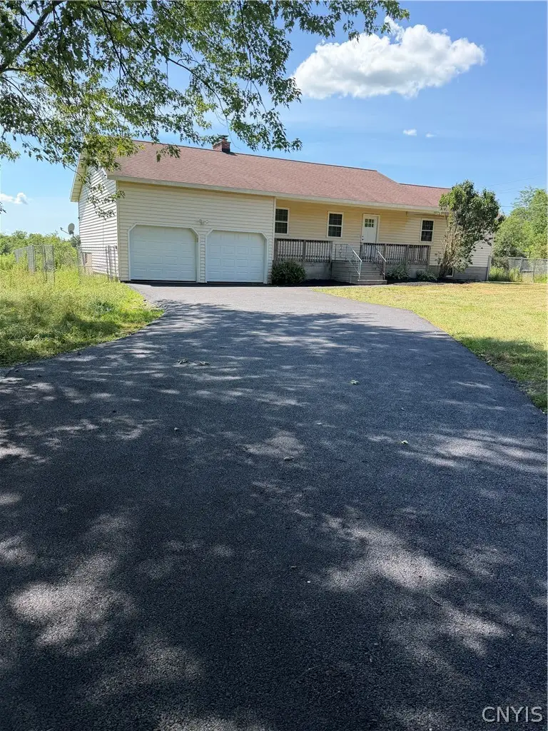 7735 Barbara Lane, Baldwinsville, NY 13027 - #2