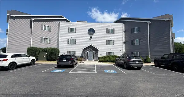 1413 Landrush, Baldwinsville, NY 13027