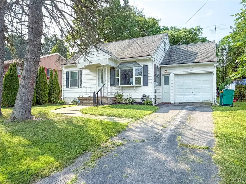 125 Merritt Place, New Hartford, NY 13413 - #1
