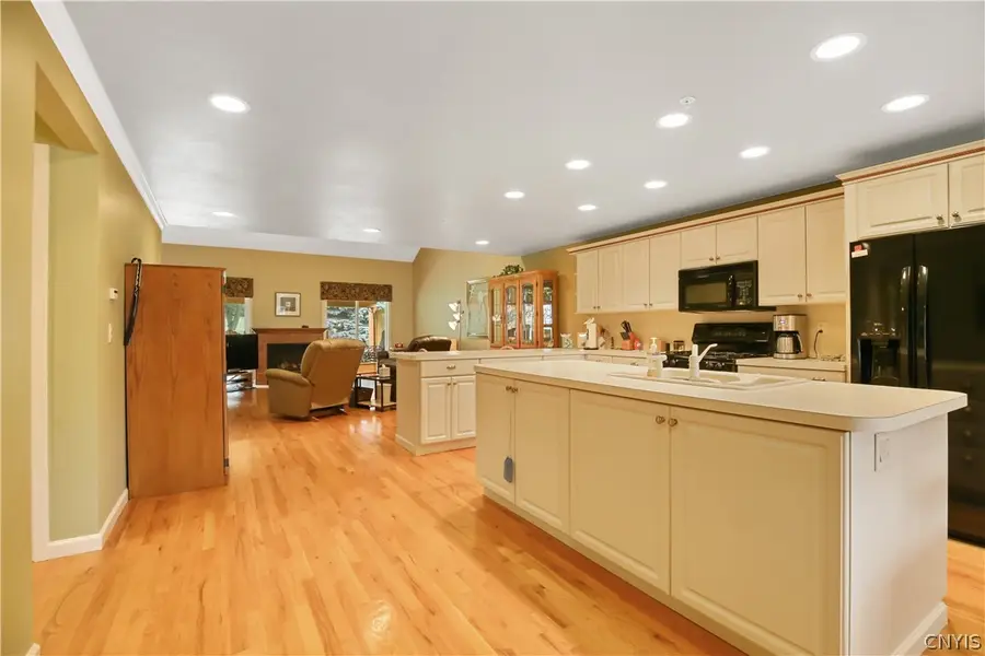 5322 Bunker Hill, Syracuse, NY 13207 - #3