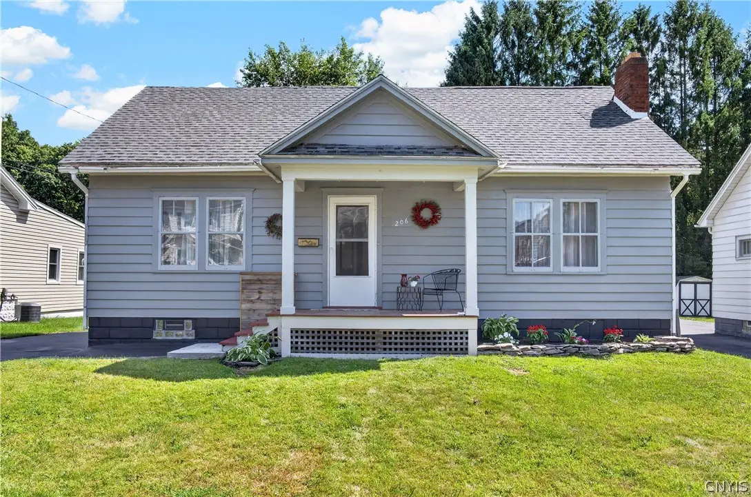 206 Searlwyn Road, Syracuse, NY 13205 - #1