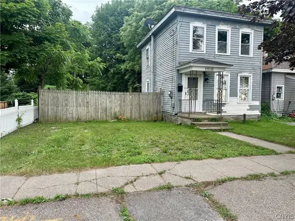 12 Mercer Street, Oswego, NY 13126