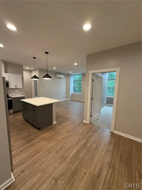 214 Kinne Street #202, East Syracuse, NY 13204