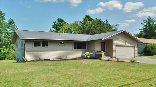 7742 Davis Road S, Syracuse, NY 13212