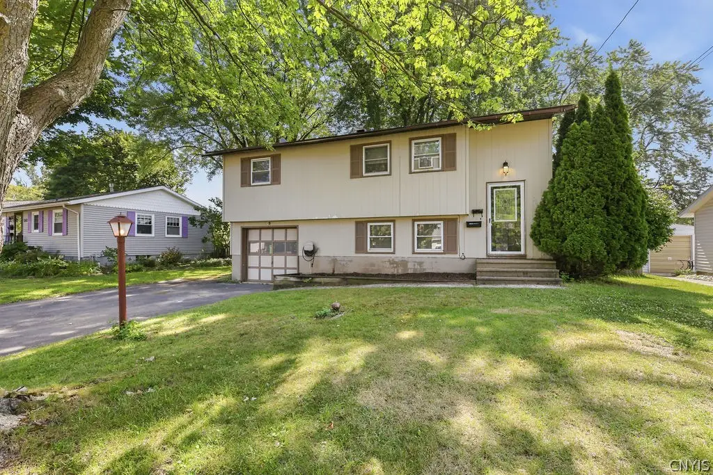 210 Floradale Road, Liverpool, NY 13088 - #1