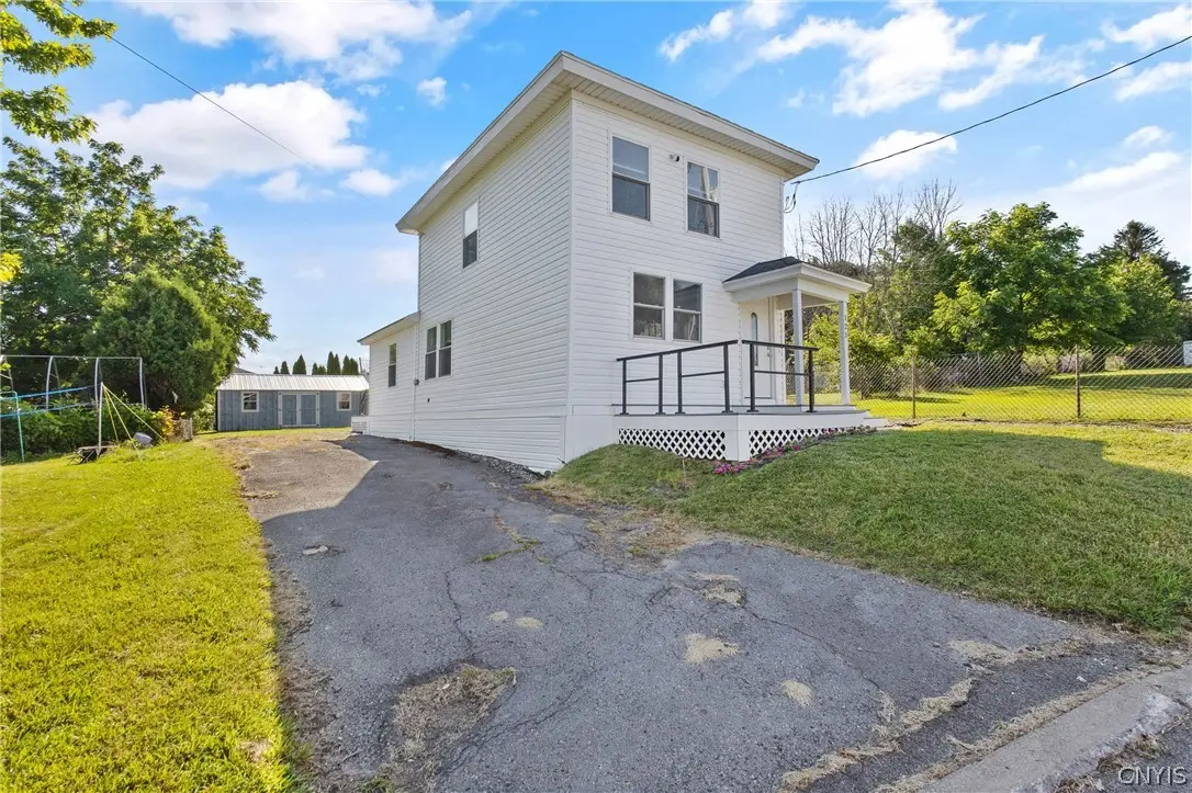 121 W 9th Street, Oswego, NY 13126 - #1