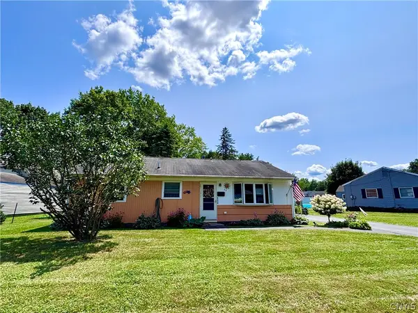 34 Tamarack Drive, New Hartford, NY 13413