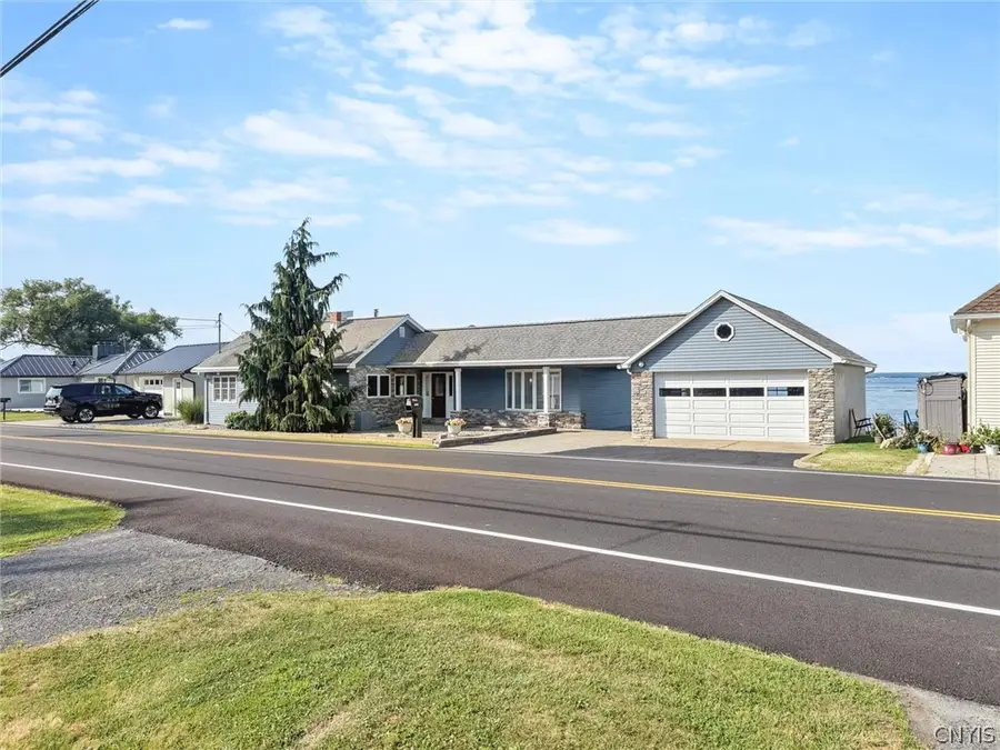 7399 Lakeshore Road, Cicero, NY 13039 - #2