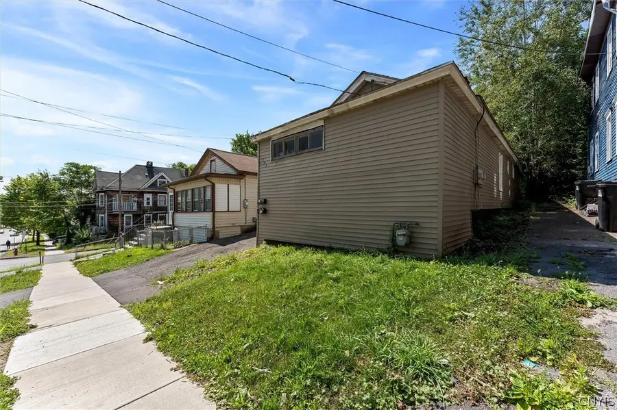 505 Carbon Street, Syracuse, NY 13208 - #2