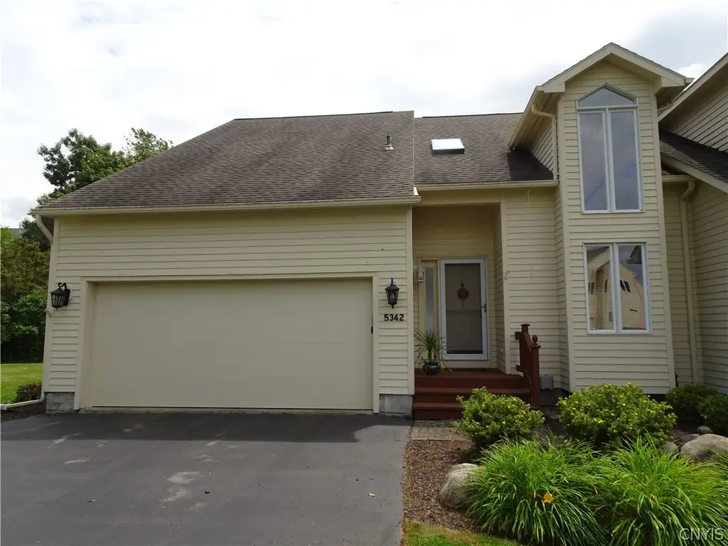 5342 Bunker Hill, Syracuse, NY 13207 - #1