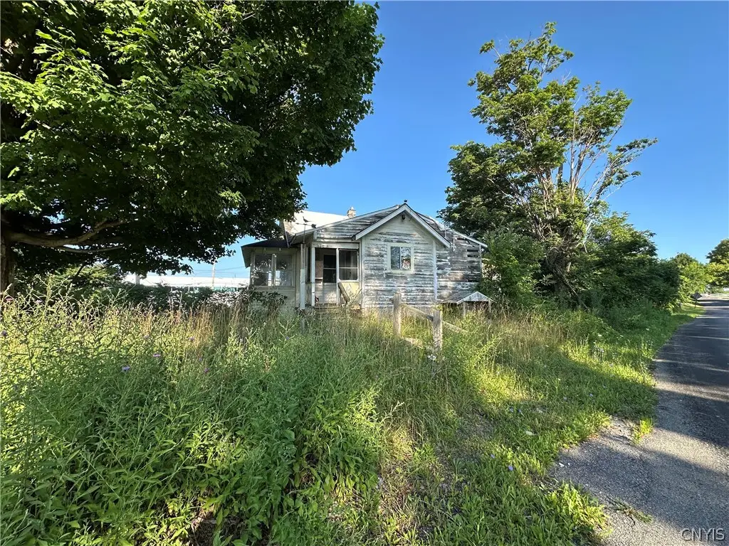 6691 Benedict Road, De Witt, NY 13057 - #1