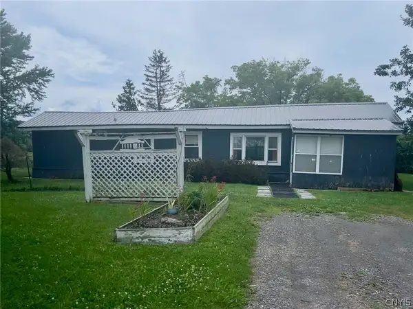 2524 Middle Road, Munnsville, NY 13409