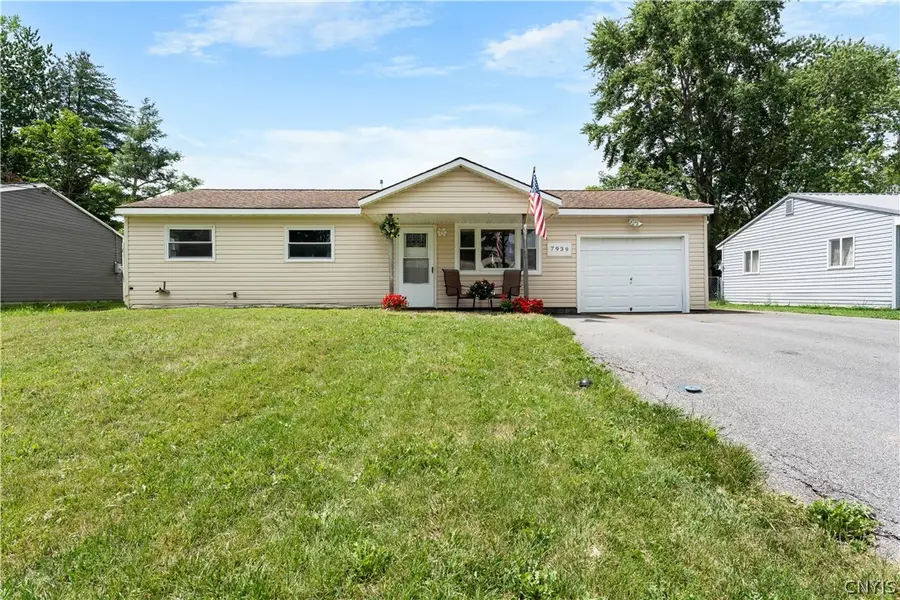 7939 Rinaldo Boulevard E, Bridgeport, NY 13030 - #2