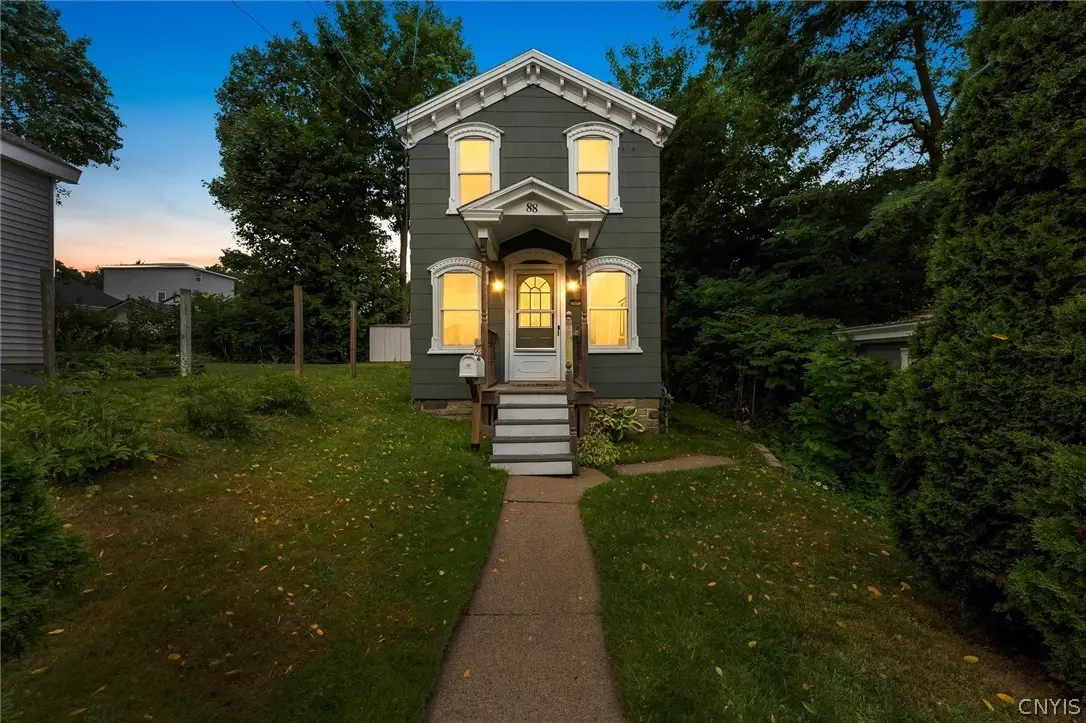 88 E 8th Street, Oswego, NY 13126 - #1
