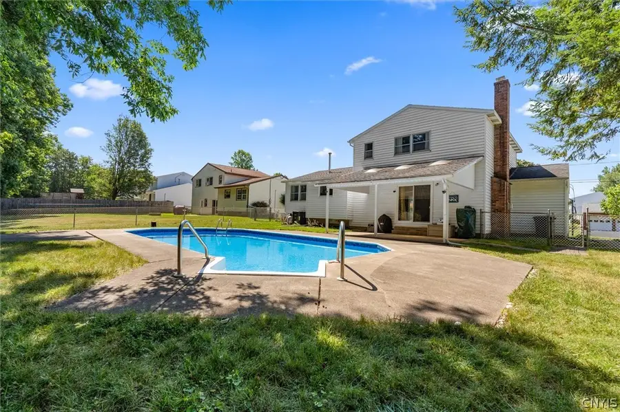 7433 Thunderbird Road, Liverpool, NY 13088 - #2