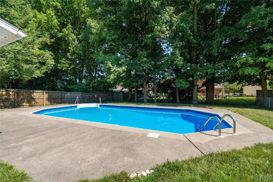 7433 Thunderbird Road, Liverpool, NY 13088 - #3