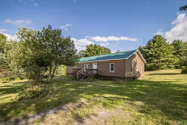2455 Hatch Lake Road, Eaton, NY 13334
