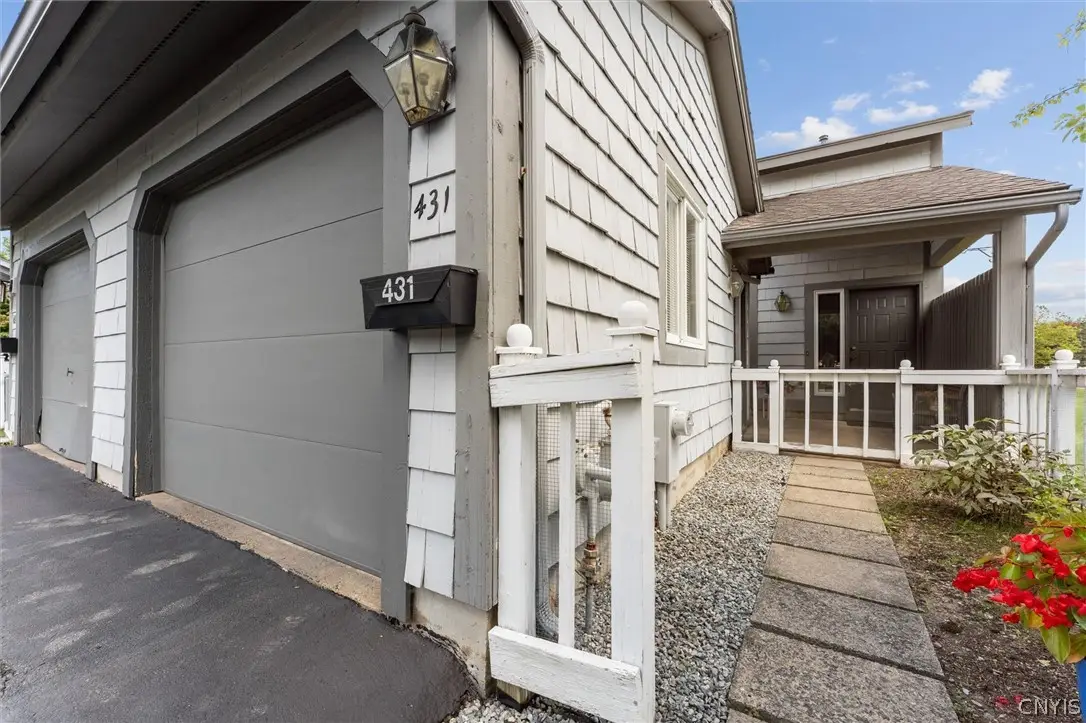 431 Summerhaven Drive N, East Syracuse, NY 13057 - #1