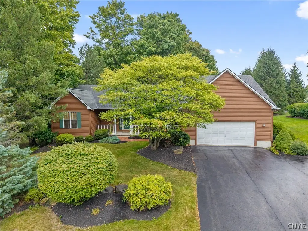4721 Rushmore Drive, Syracuse, NY 13215 - #1