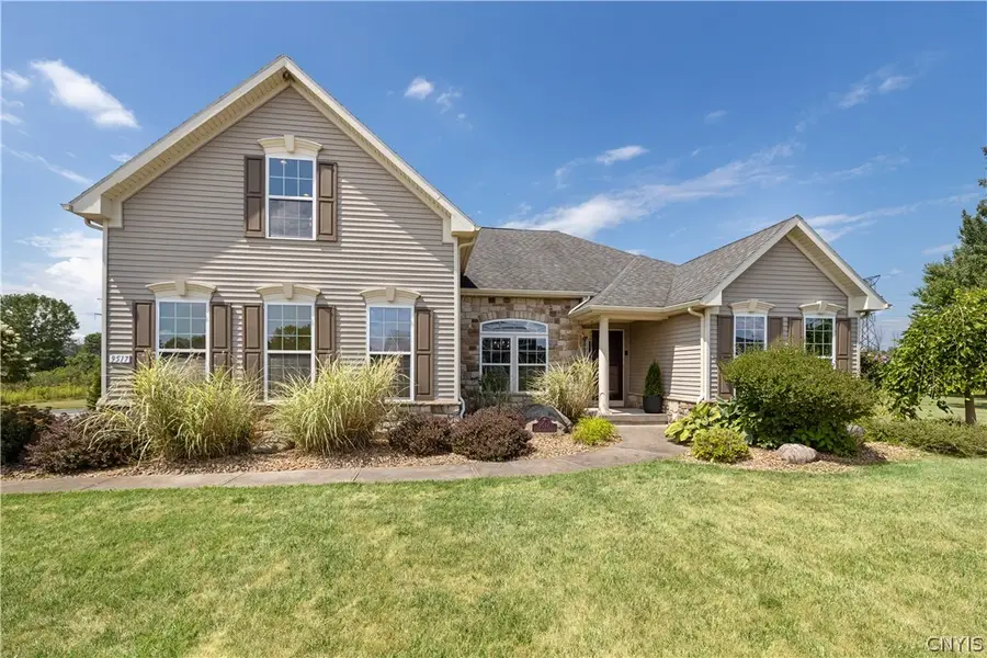 9517 Longford Path, Brewerton, NY 13029 - #2