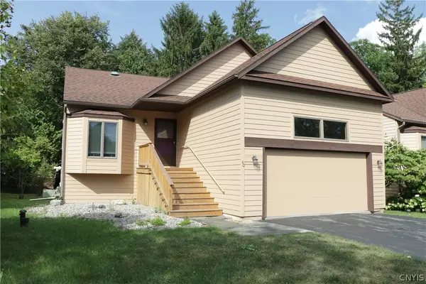 40 Nursery Lane, Syracuse, NY 13210