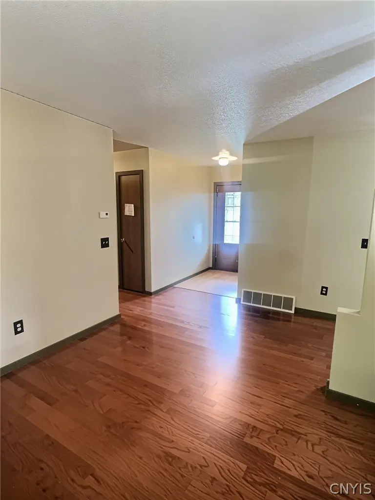 27 Salmon Meadow Lane, Pulaski, NY 13142 - #2