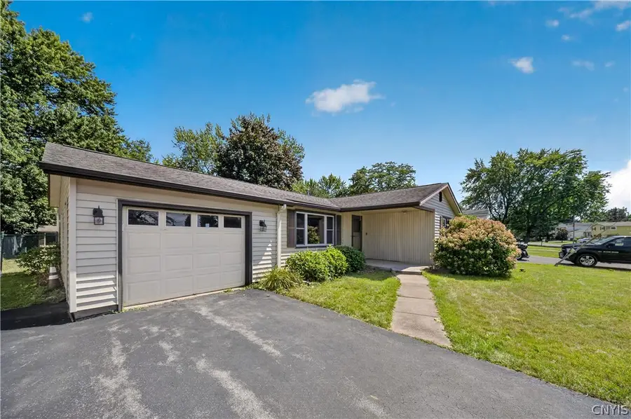 7886 Walnut Place, Liverpool, NY 13090 - #3