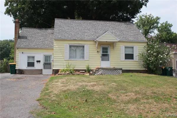 121 Edden Lane, North Syracuse, NY 13212