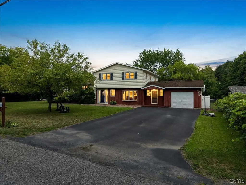 1A Carol Drive, Camillus, NY 13031 - #1