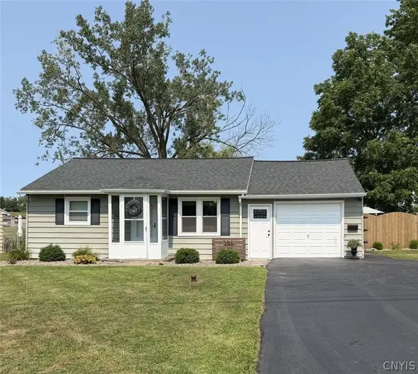 306 Gale Avenue, Liverpool, NY 13088