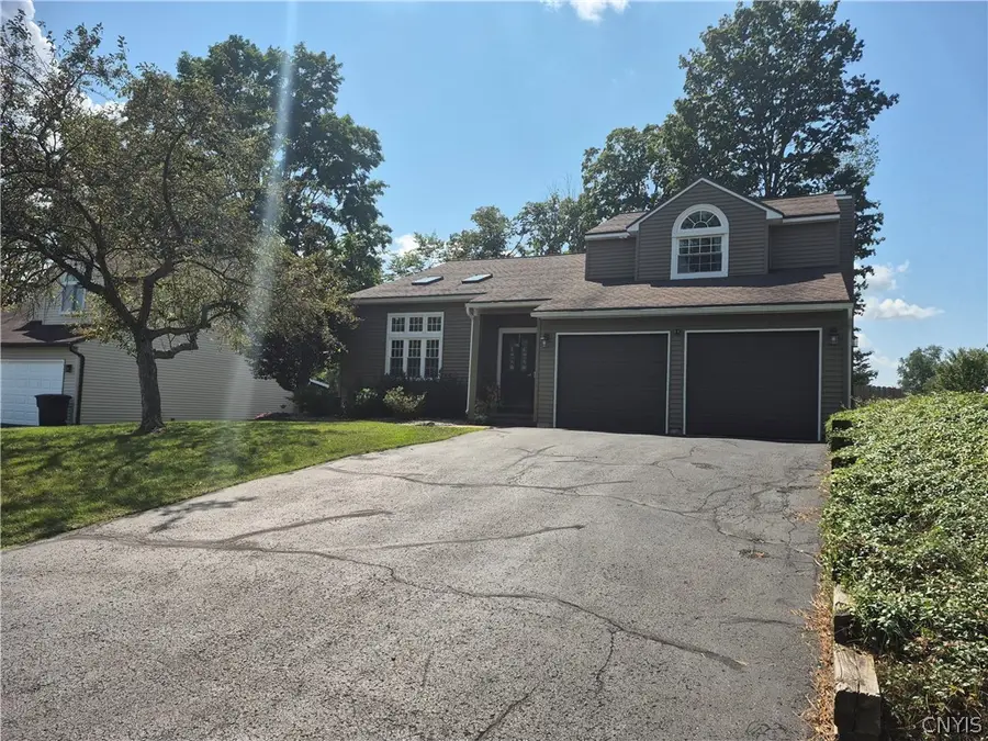 6244 Henryk Woods Road, Cicero, NY 13039 - #2