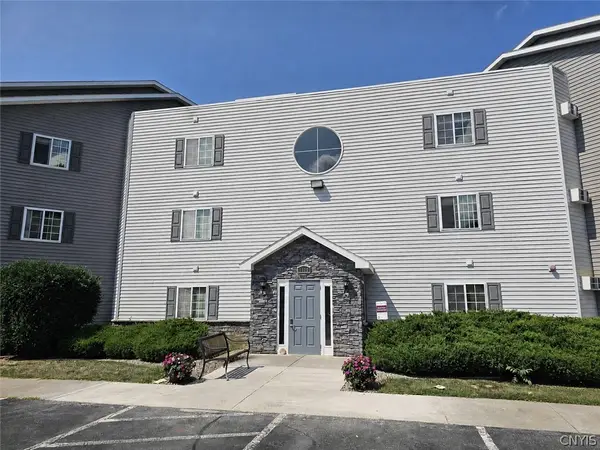 1403 Landrush, Baldwinsville, NY 13027