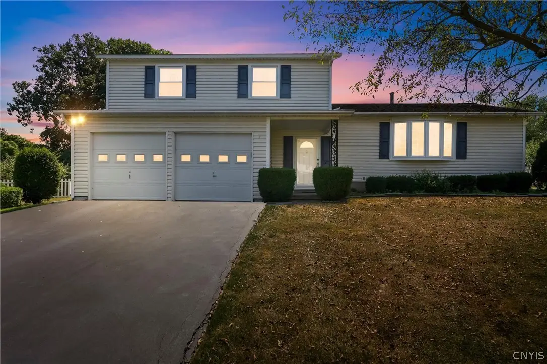 6870 Crystalwood Drive, Liverpool, NY 13088 - #1