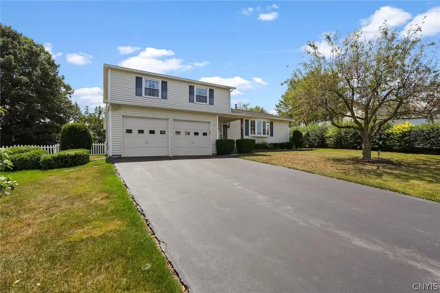 6870 Crystalwood Drive, Liverpool, NY 13088 - #3